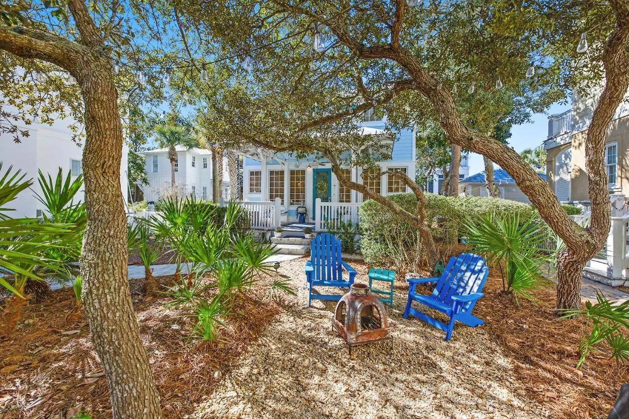 Holiday home Quaint 2Br/25Ba Cottage Nestled Between 30A & Panama City Beach! Sleeps 6!