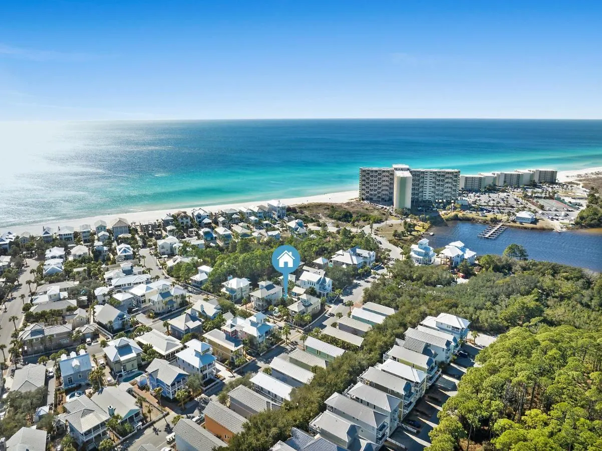 Quaint 2Br/25Ba Cottage Nestled Between 30A & Panama City Beach! Sleeps 6! Holiday home