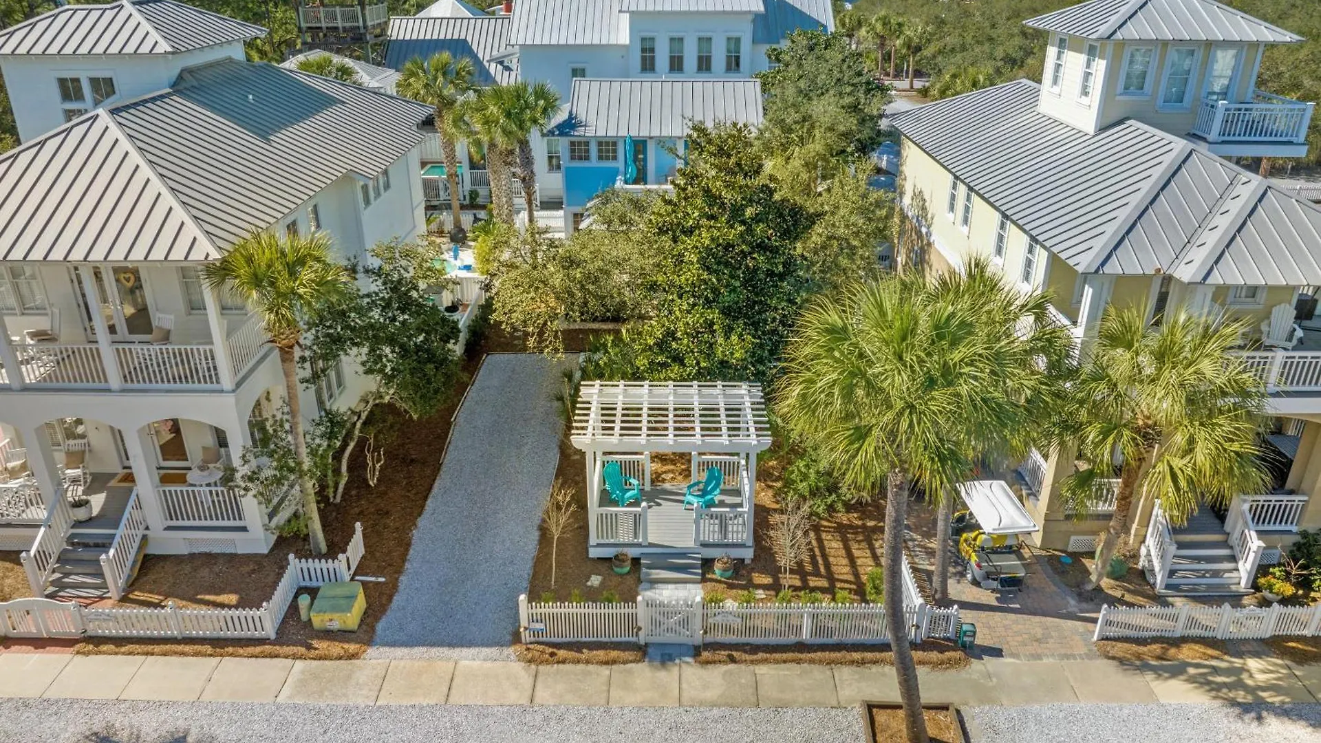 Holiday home Quaint 2Br/25Ba Cottage Nestled Between 30A & Panama City Beach! Sleeps 6!