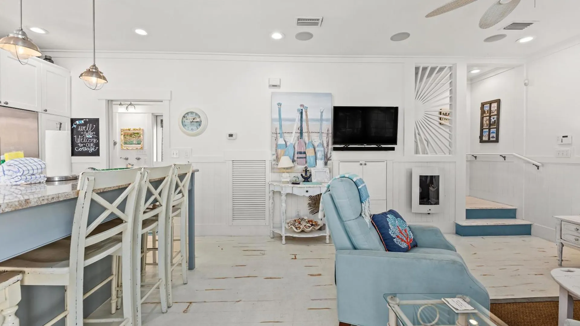 Quaint 2Br/25Ba Cottage Nestled Between 30A & Panama City Beach! Sleeps 6! 0*,  United States