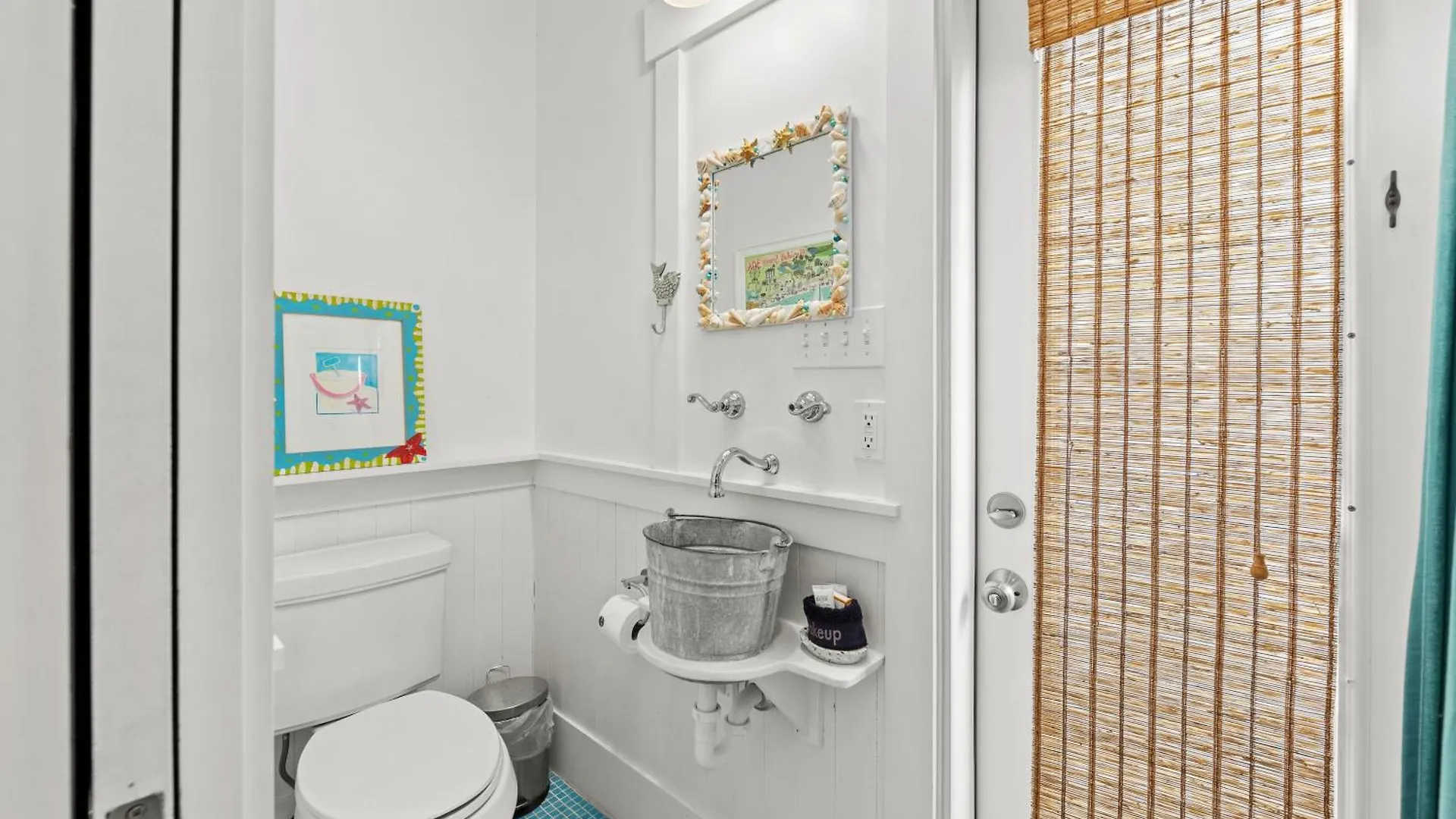 Quaint 2Br/25Ba Cottage Nestled Between 30A & Panama City Beach! Sleeps 6! Holiday home