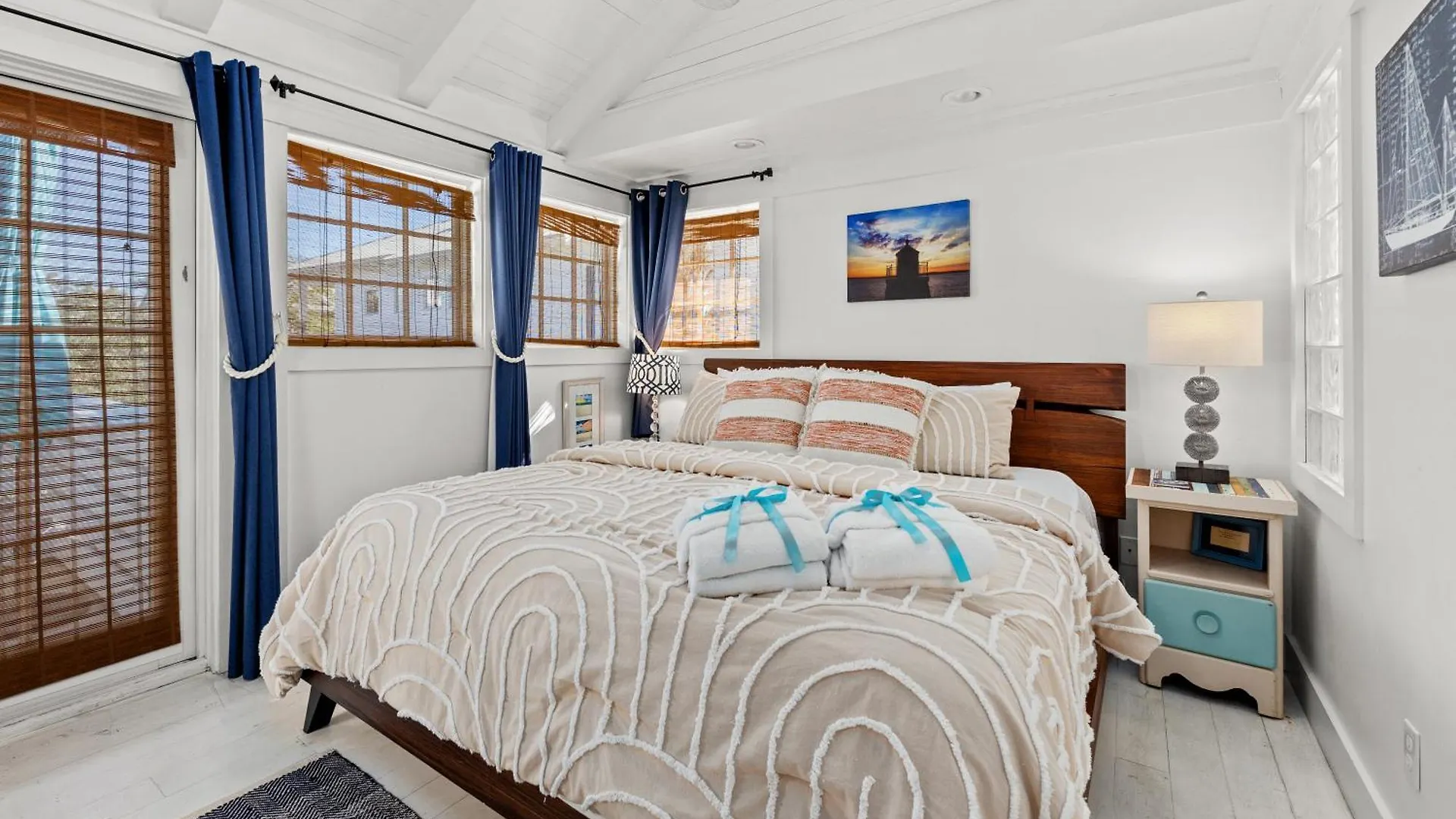 Quaint 2Br/25Ba Cottage Nestled Between 30A & Panama City Beach! Sleeps 6! United States