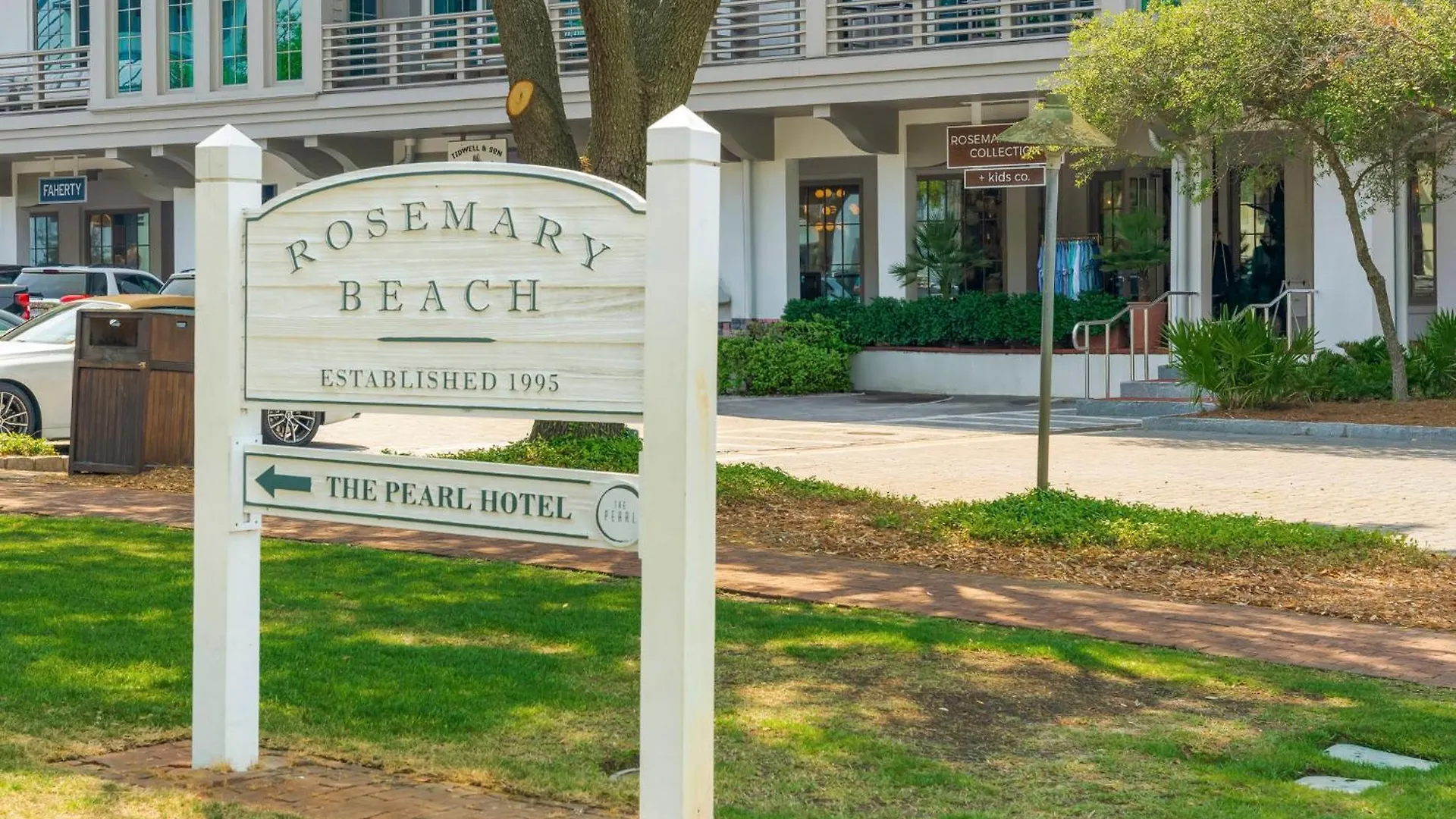 Holiday home Quaint 2Br/25Ba Cottage Nestled Between 30A & Panama City Beach! Sleeps 6!